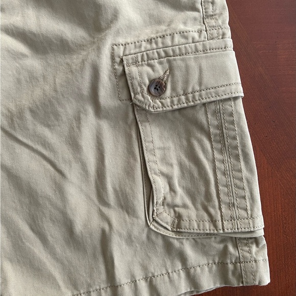 Urban Pipeline Khakis Cargo Shorts - Picture 5 of 16